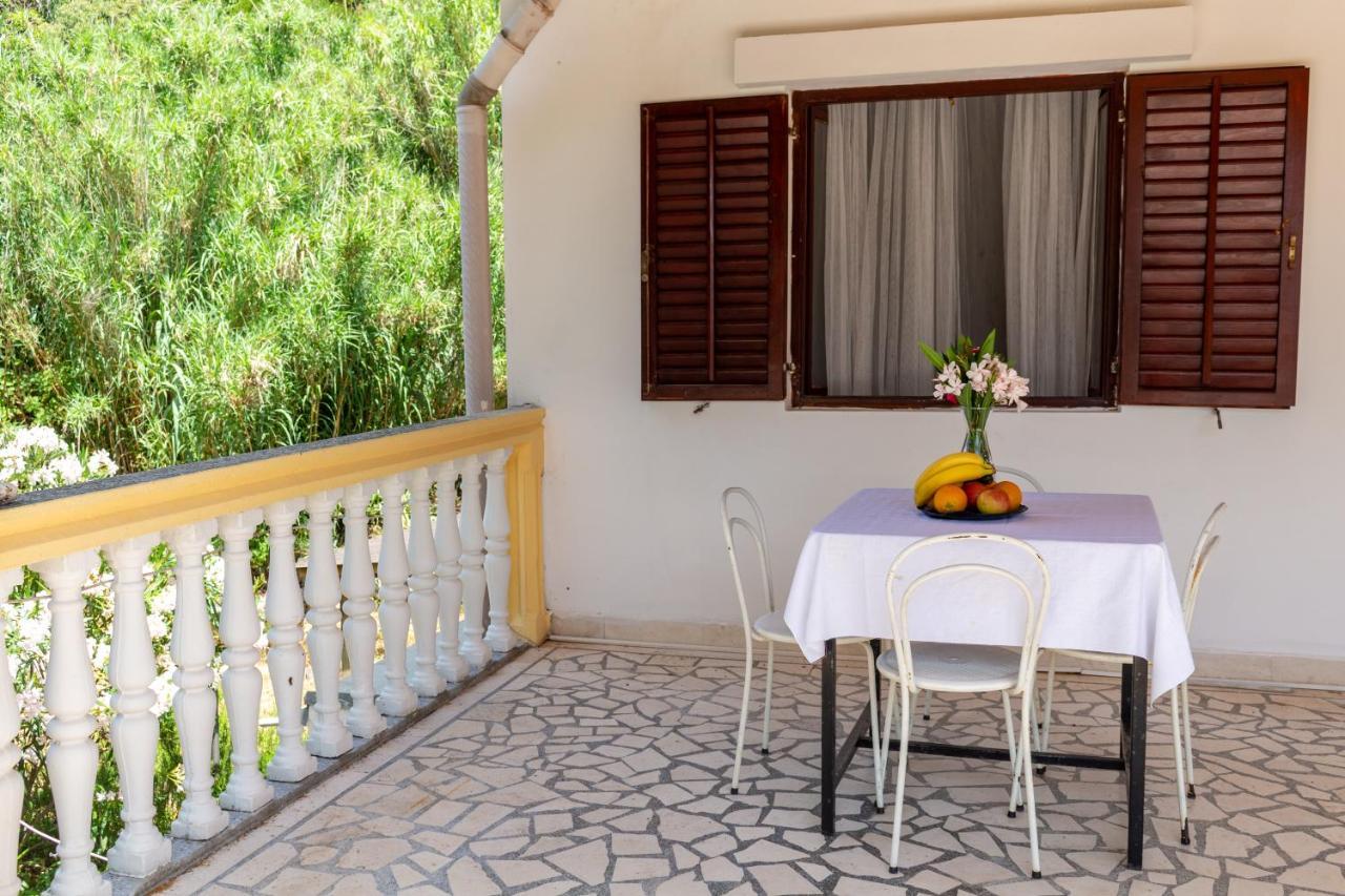 Vuko I Magdalena Midzor Apartment Petrovac Екстериор снимка