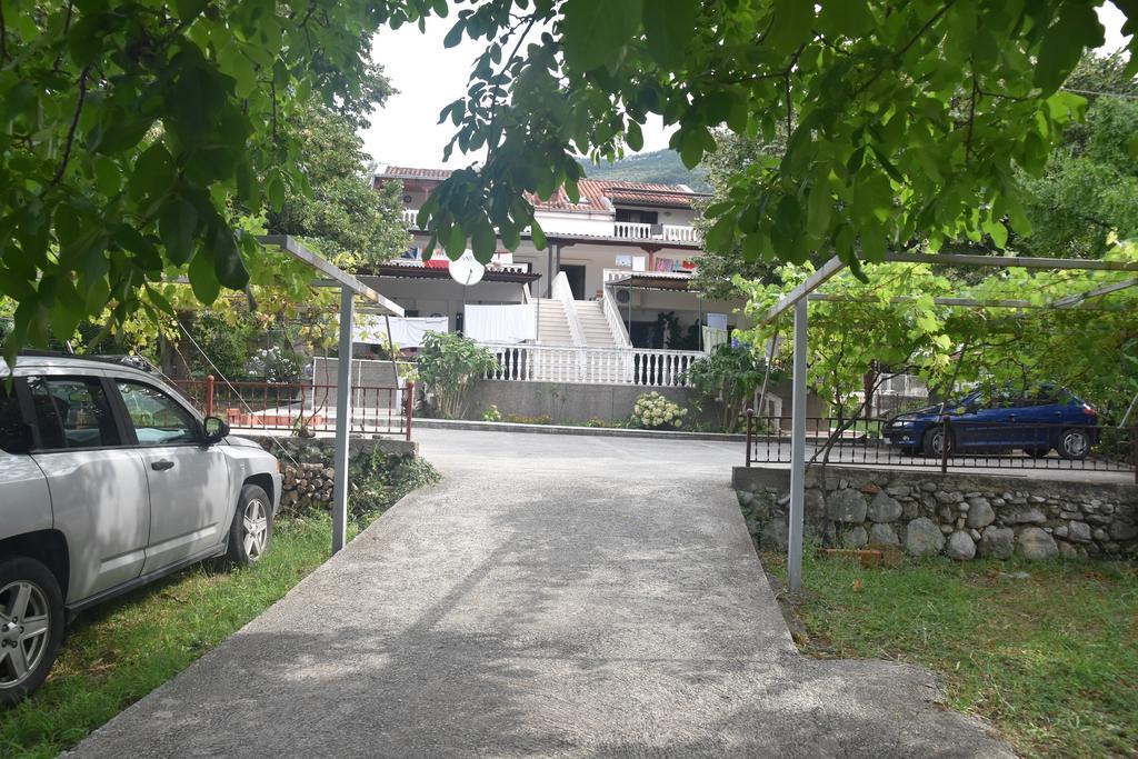 Vuko I Magdalena Midzor Apartment Petrovac Екстериор снимка