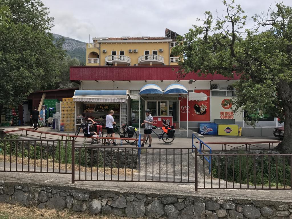 Vuko I Magdalena Midzor Apartment Petrovac Екстериор снимка